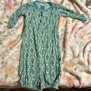 Kickee Gown Converter